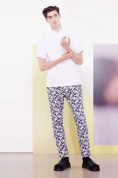 Look 10